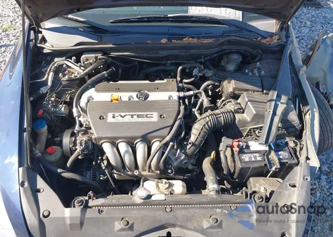 2006 Honda Accord 2.4 Vp from USA, damaged, VIN 1HGCM56136A015157